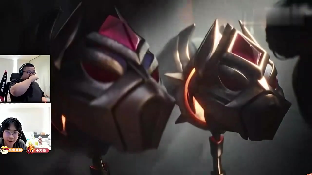 大黄看Uzi名人堂皮肤：这比iG卡莎皮肤帅多了！ 卖5000我也买